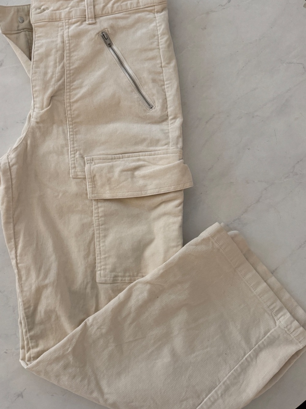 Universal Thread cream cargo pants